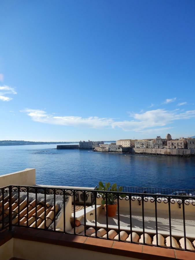 Home Isola Di Luce Сиракузы Экстерьер фото
